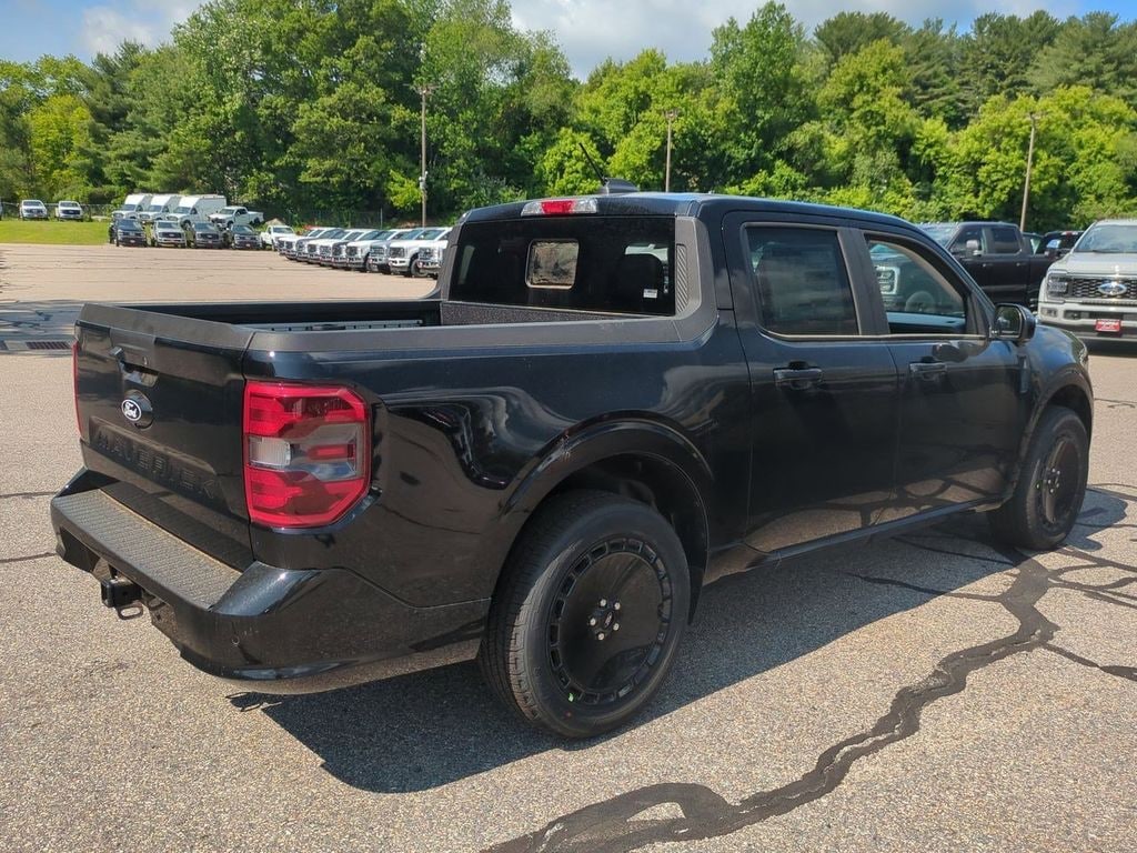 New 2025 Ford Maverick Lobo Truck