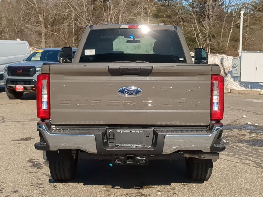 New 2026 Ford F-350 XLT 4WD Reg Cab 8 Box Truck