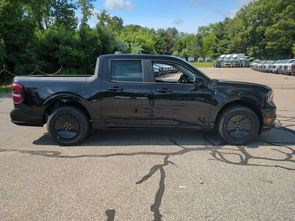 New 2025 Ford Maverick Lobo Truck