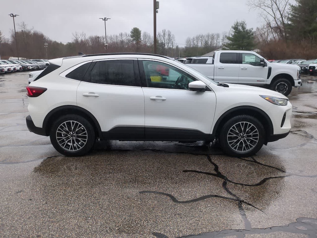 New 2025 Ford Escape Phev SUV