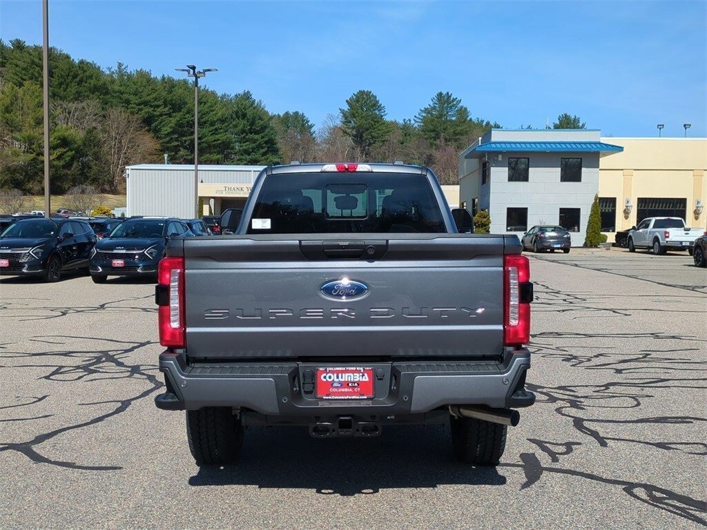 2025 Ford F-350 XL photo 4