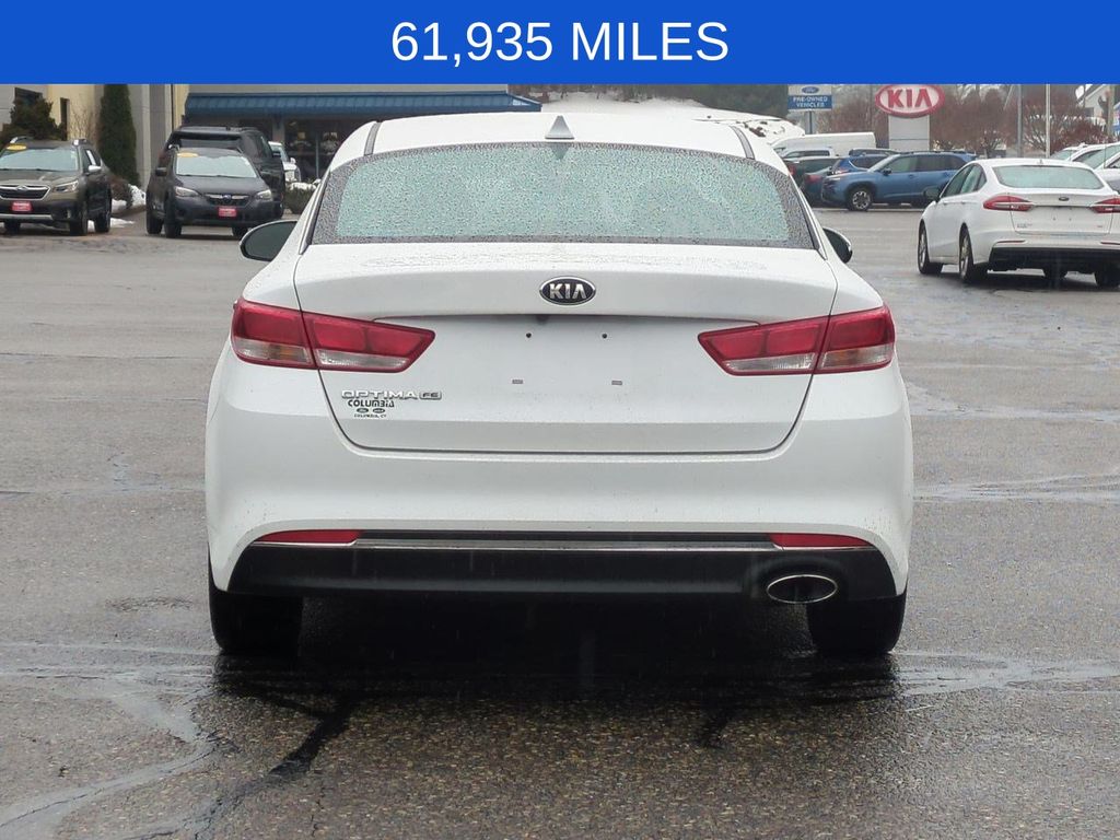 2016 Kia Optima LX photo 4