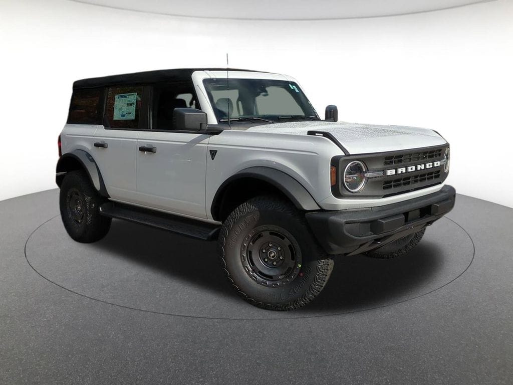 New 2025 Ford Bronco Base SUV
