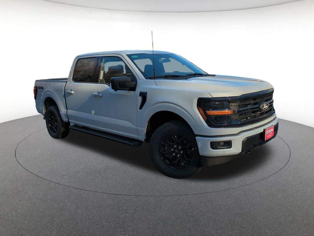 2025 Ford F-150 XLT's photo