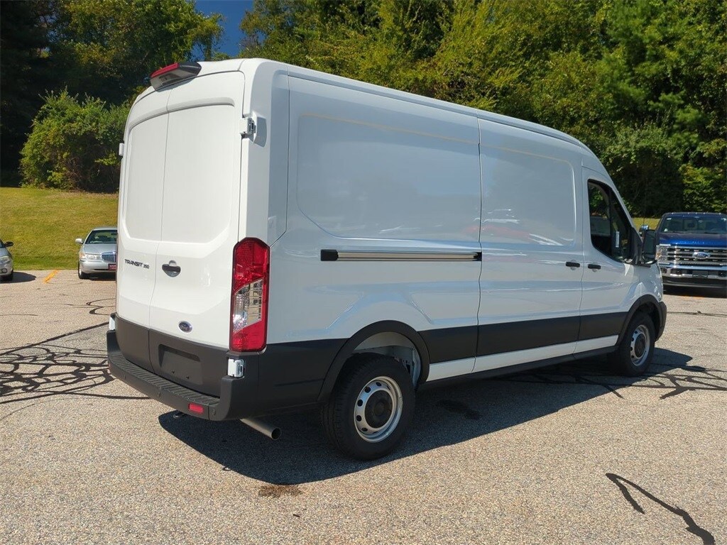 2025 Ford Transit photo 3