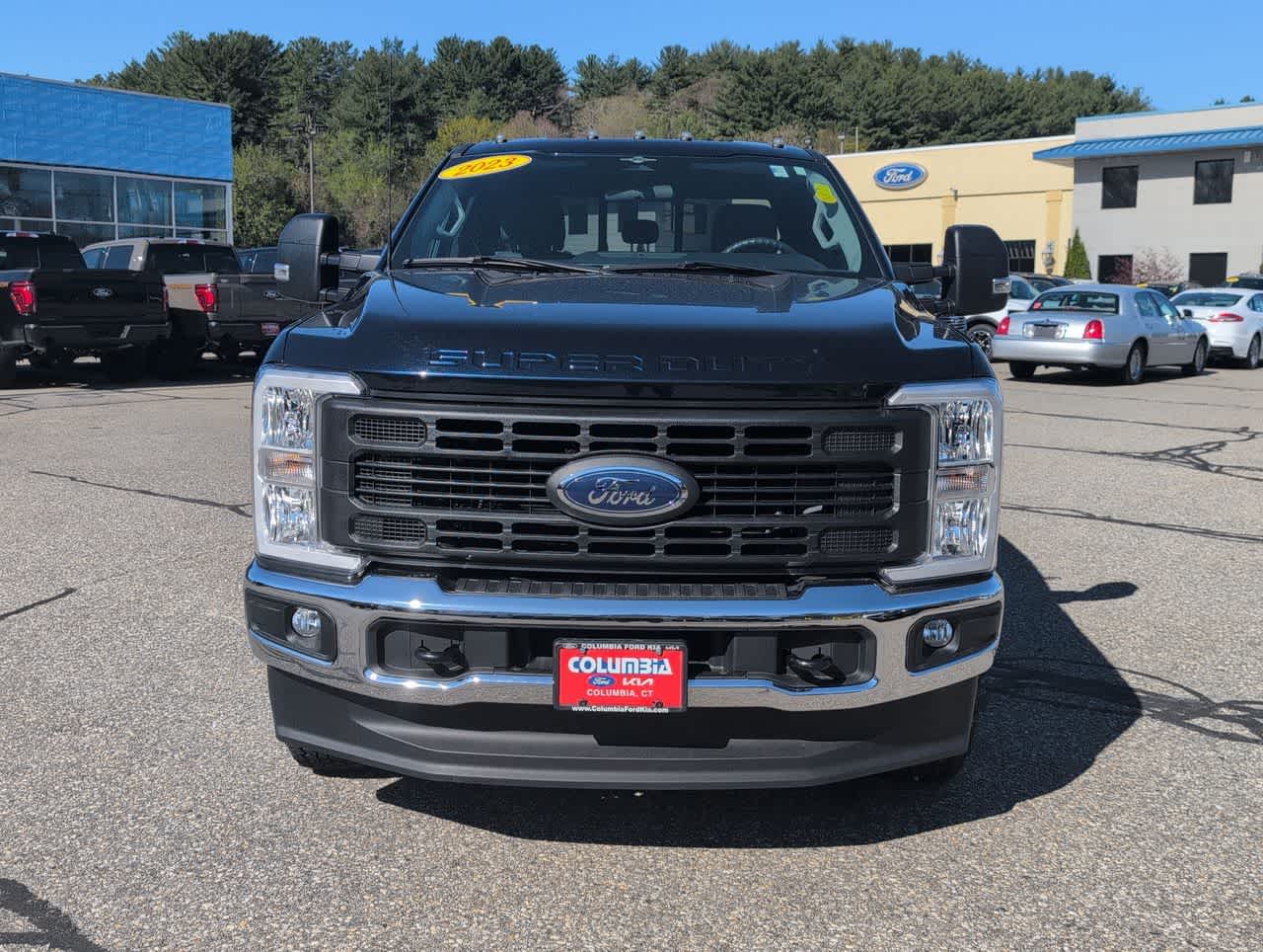 2023 Ford F-350 XL photo 3