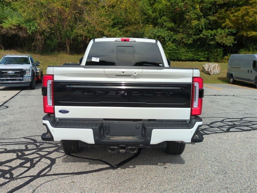 2026 Ford F-250 Platinum photo 4