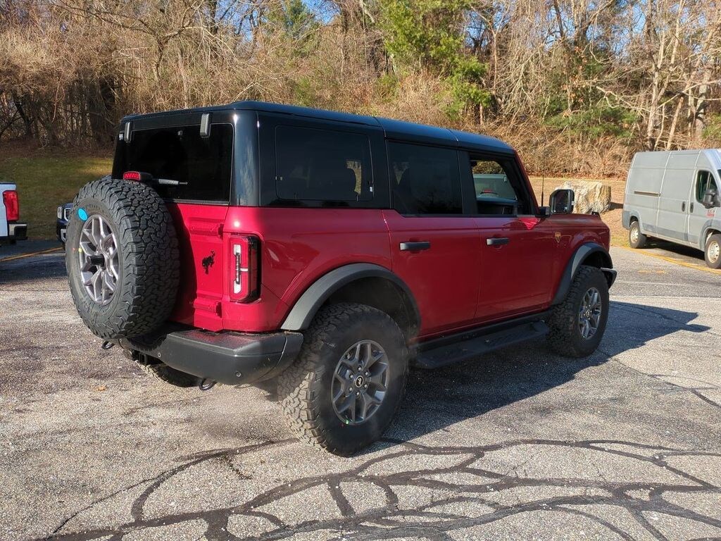 New 2025 Ford Bronco Badlands SUV