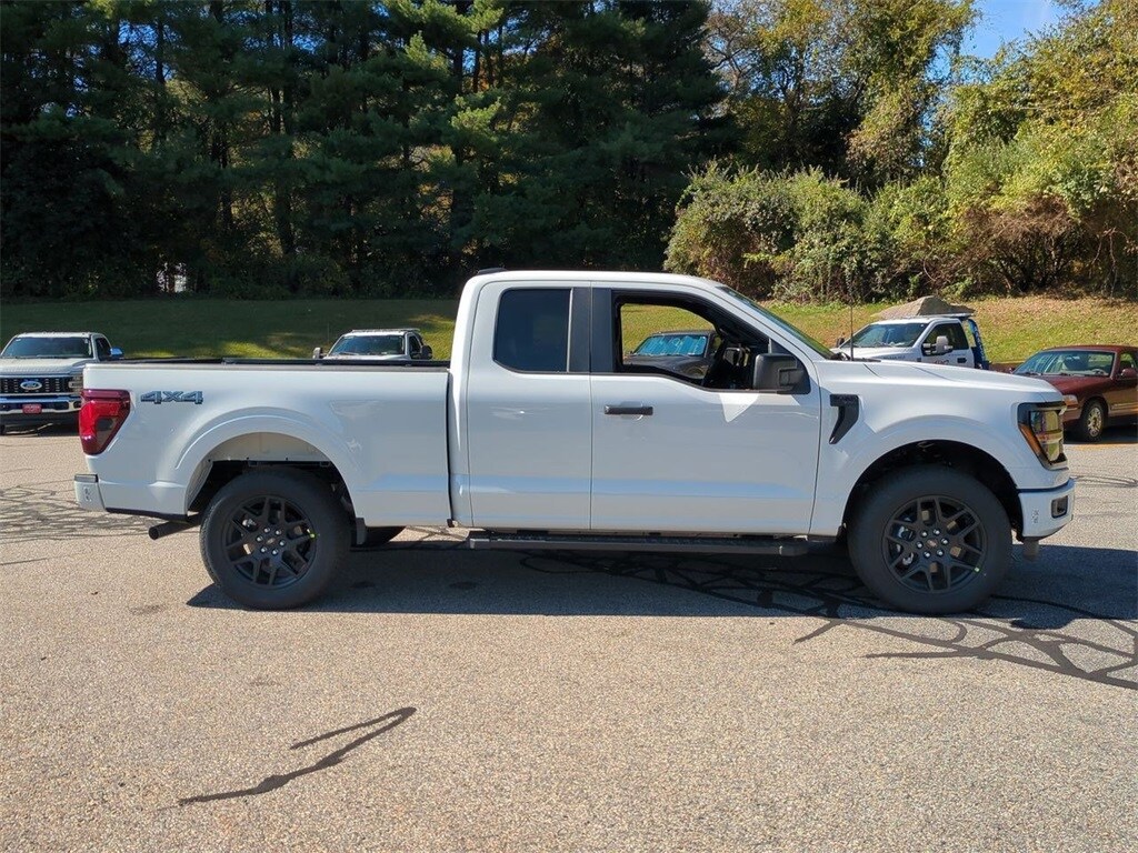 2025 Ford F-150 STX photo 2