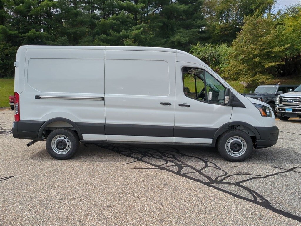 2025 Ford Transit photo 2