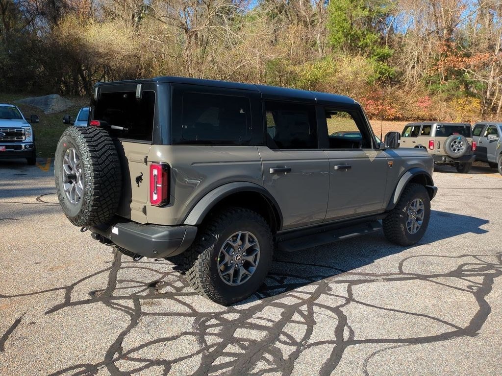 New 2025 Ford Bronco Badlands SUV