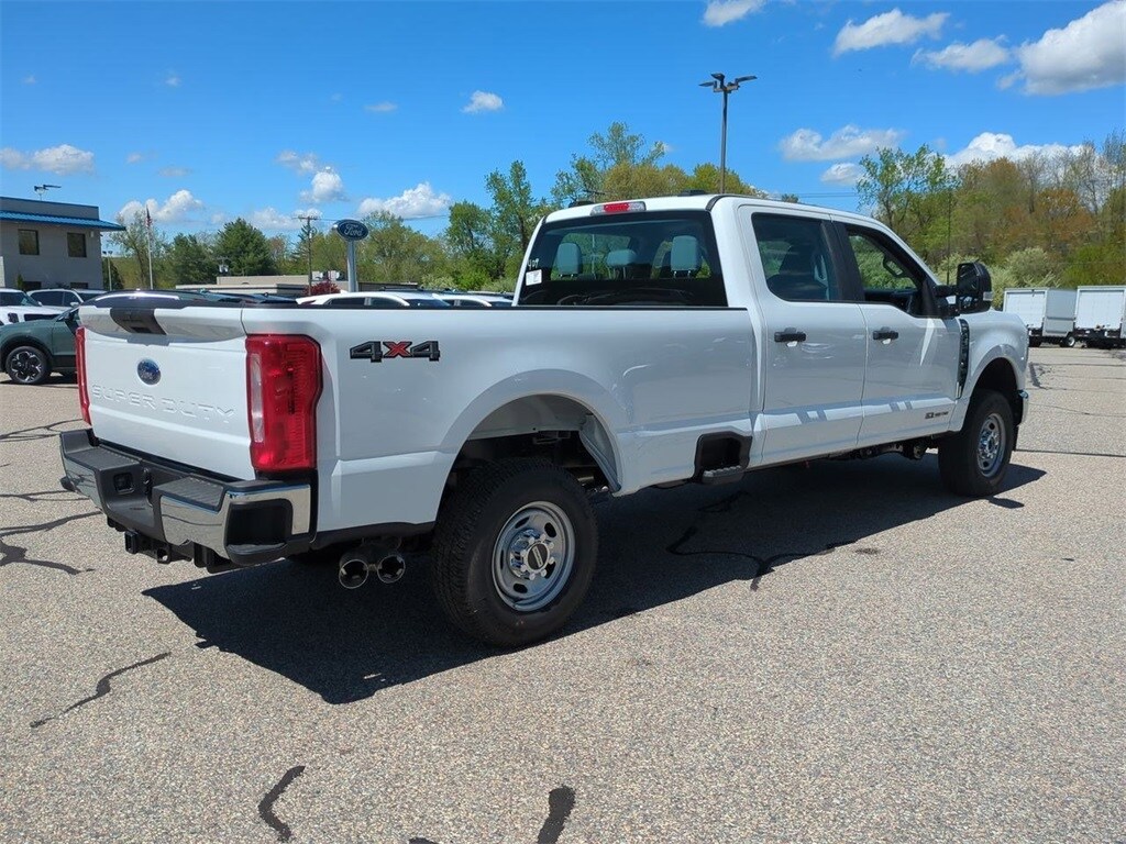 2025 Ford F-250 XL photo 3