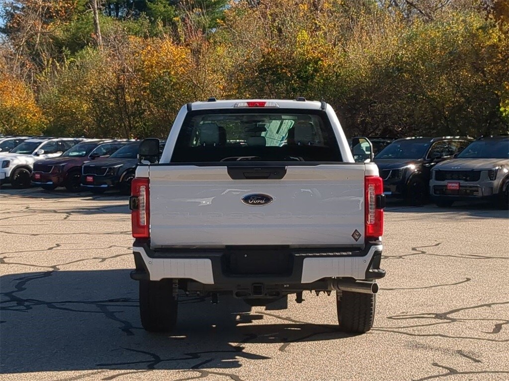2024 Ford F-350 XL photo 4