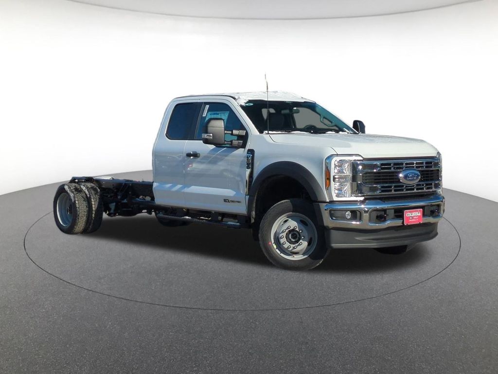 2026 Ford F-550 Super Duty Chassis Cab XL