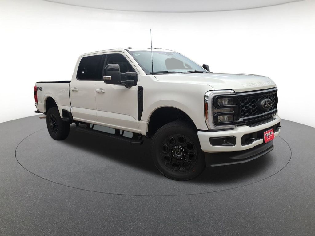 2026 Ford F-350 Super Duty Lariat's photo