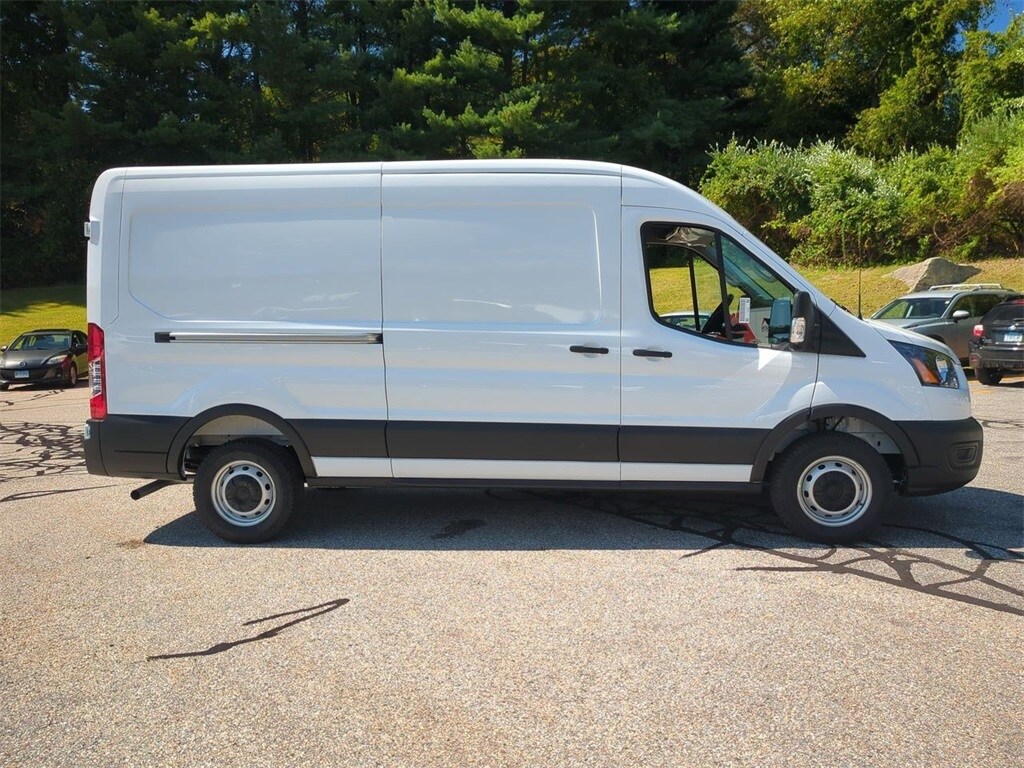 2025 Ford Transit photo 2