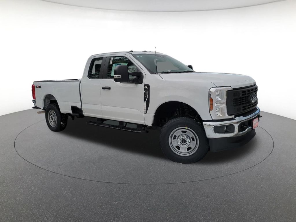 2026 Ford F-350 Super Duty XL's photo