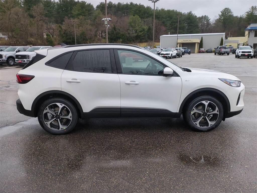 2025 Ford Escape ST-Line Select photo 2