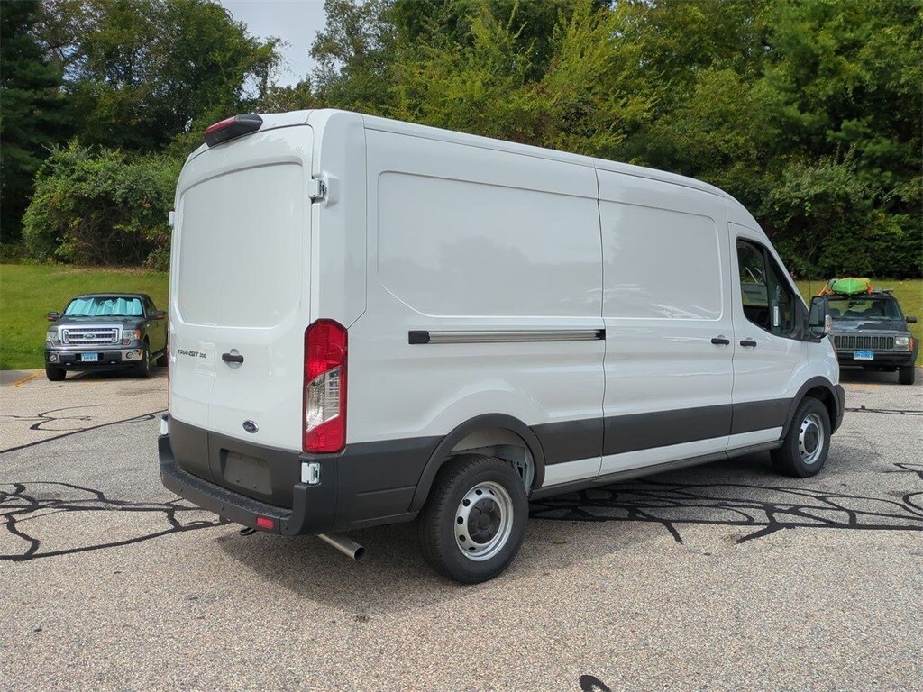 2025 Ford Transit photo 3