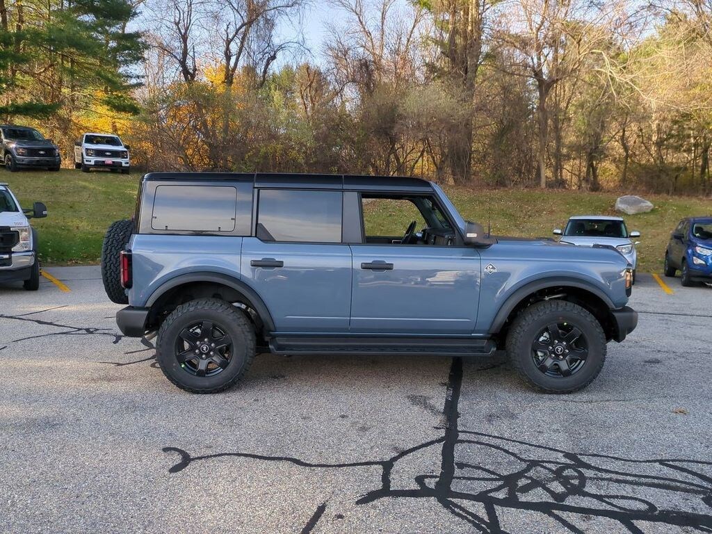 New 2025 Ford Bronco Outer Banks SUV