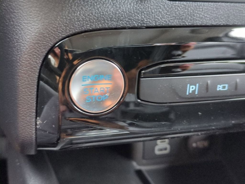 2025 Ford Escape Plug-in hybrid PHEV - Photo 13