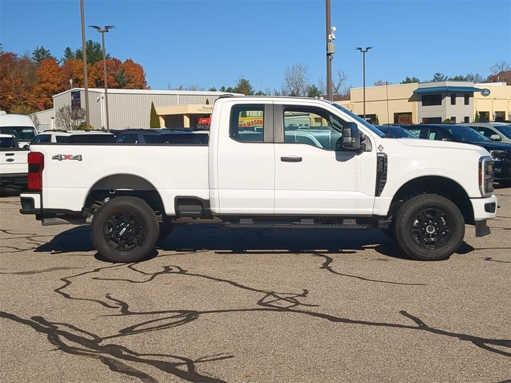 2024 Ford F-350 XL photo 2
