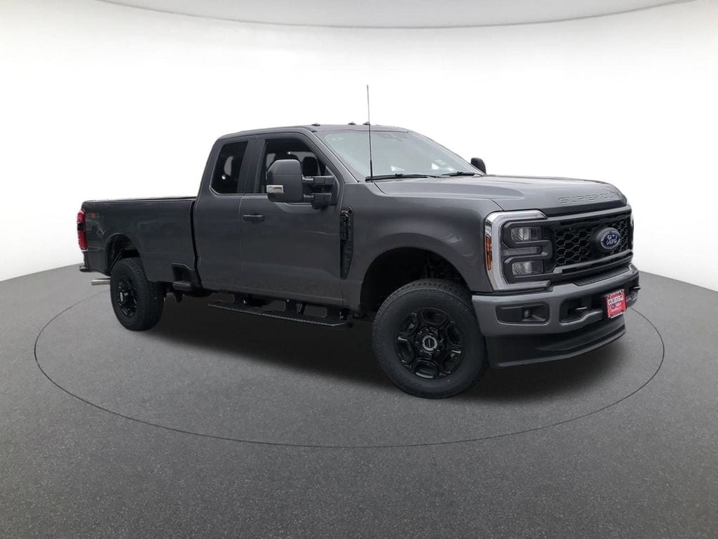 2025 Ford F-350 Super Duty XL's photo