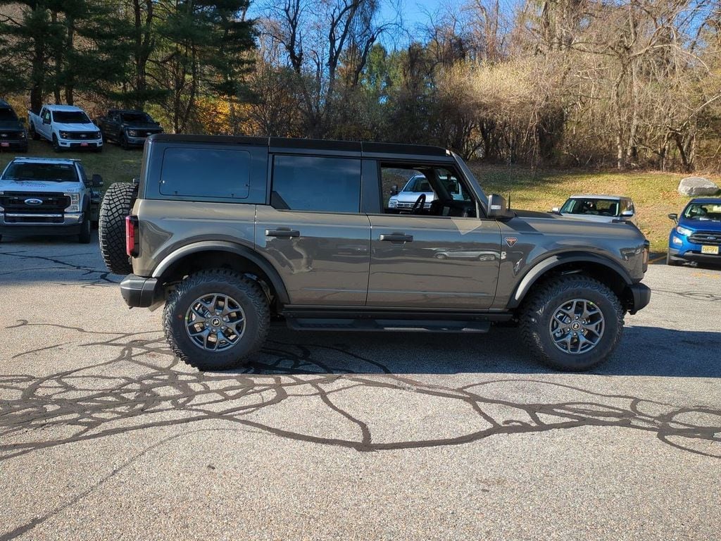 New 2025 Ford Bronco Badlands SUV