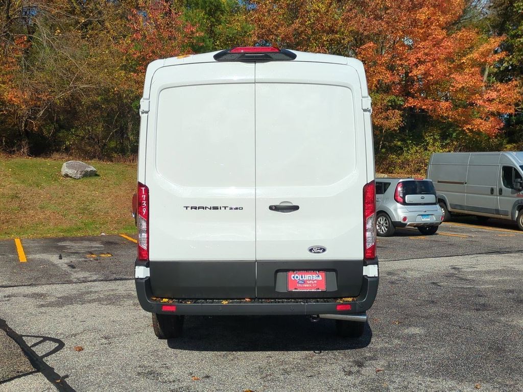 2026 Ford Transit photo 4