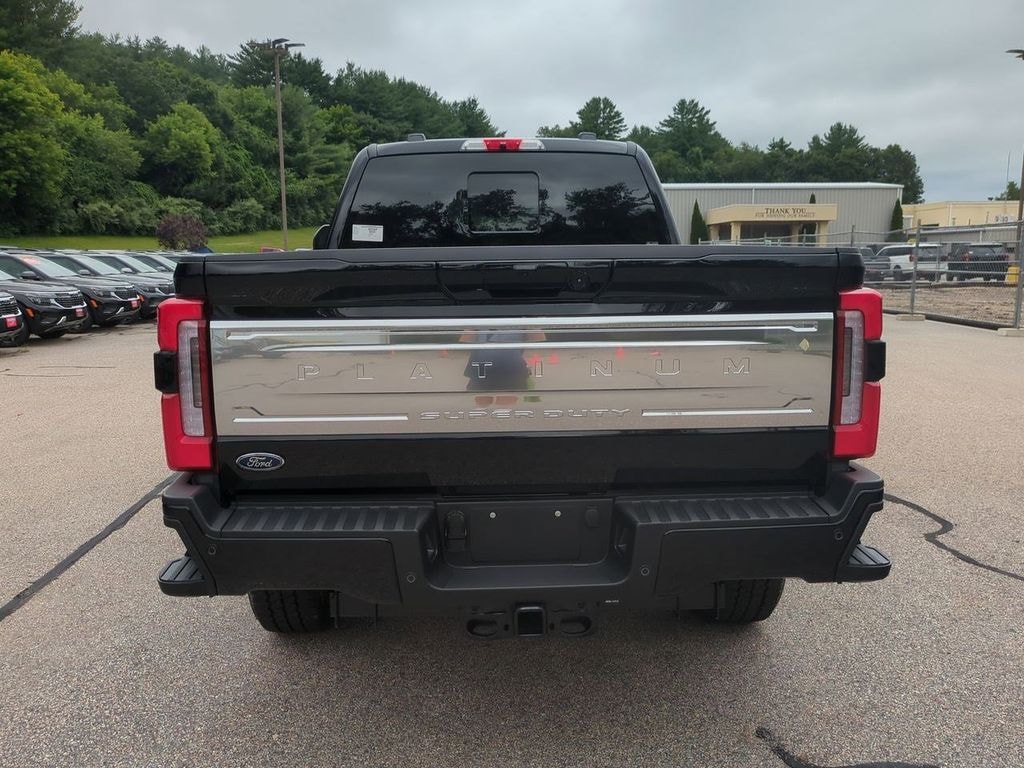 New 2025 Ford F-350 Platinum Truck Crew Cab