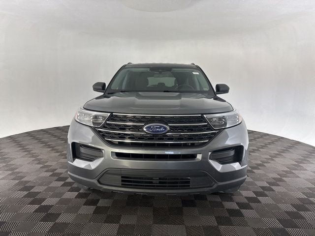 2022 Ford Explorer XLT photo 2