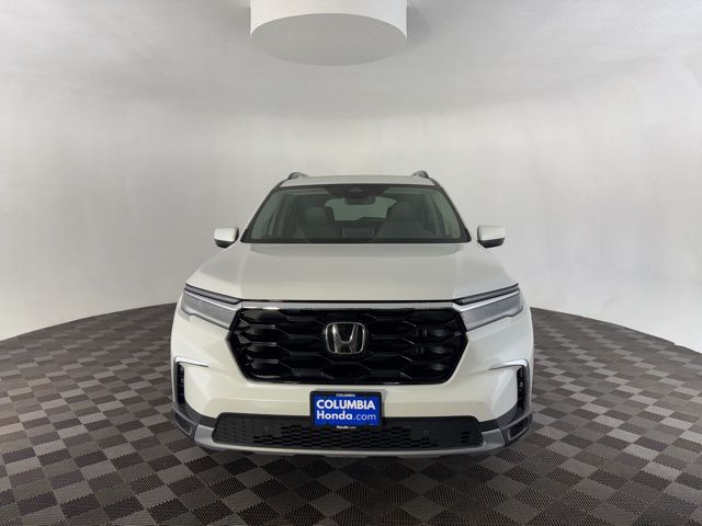 2025 Honda Pilot Touring photo 2