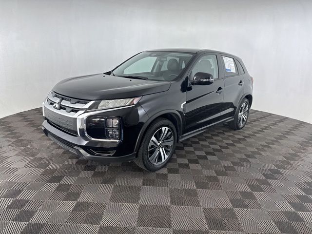 2024 Mitsubishi Outlander Sport SE photo 3