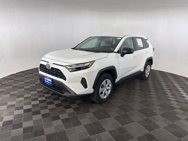 2024 Toyota RAV4 LE photo 2