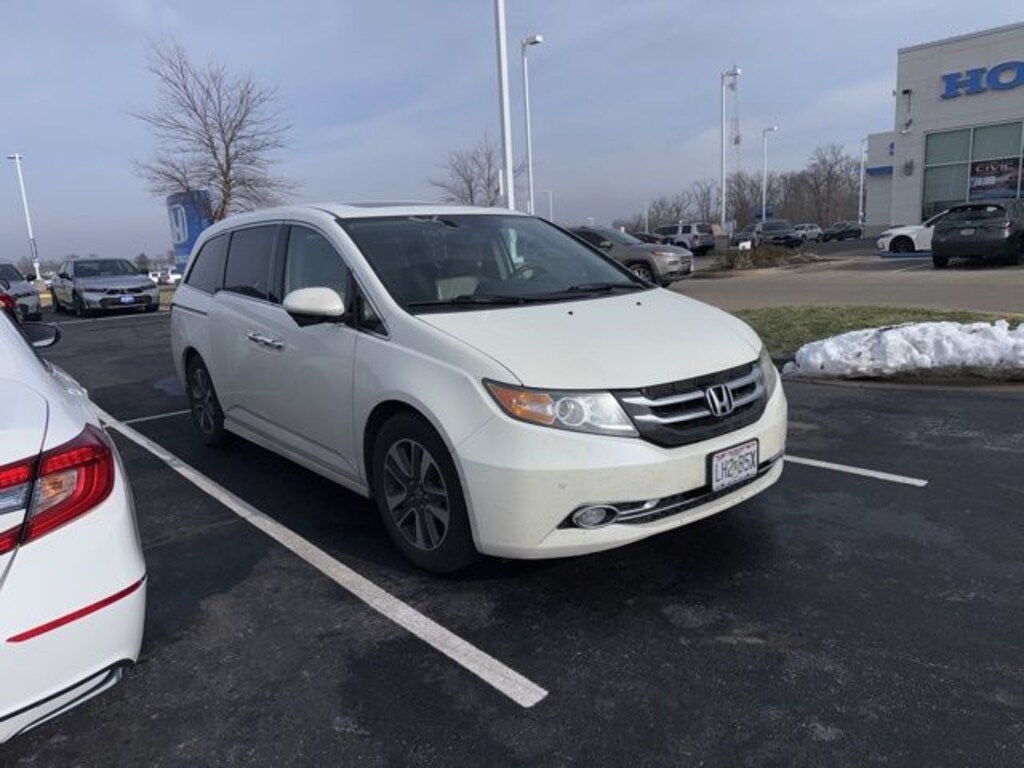 Used 2016 Honda Odyssey Touring Minivan/Van