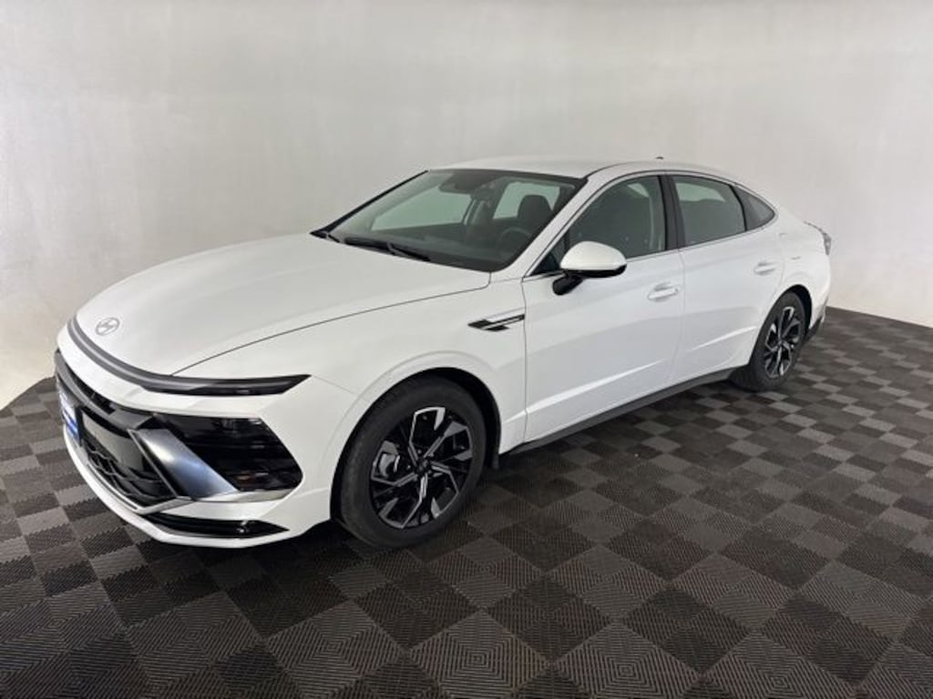 Used 2025 Hyundai Sonata SEL Sedan