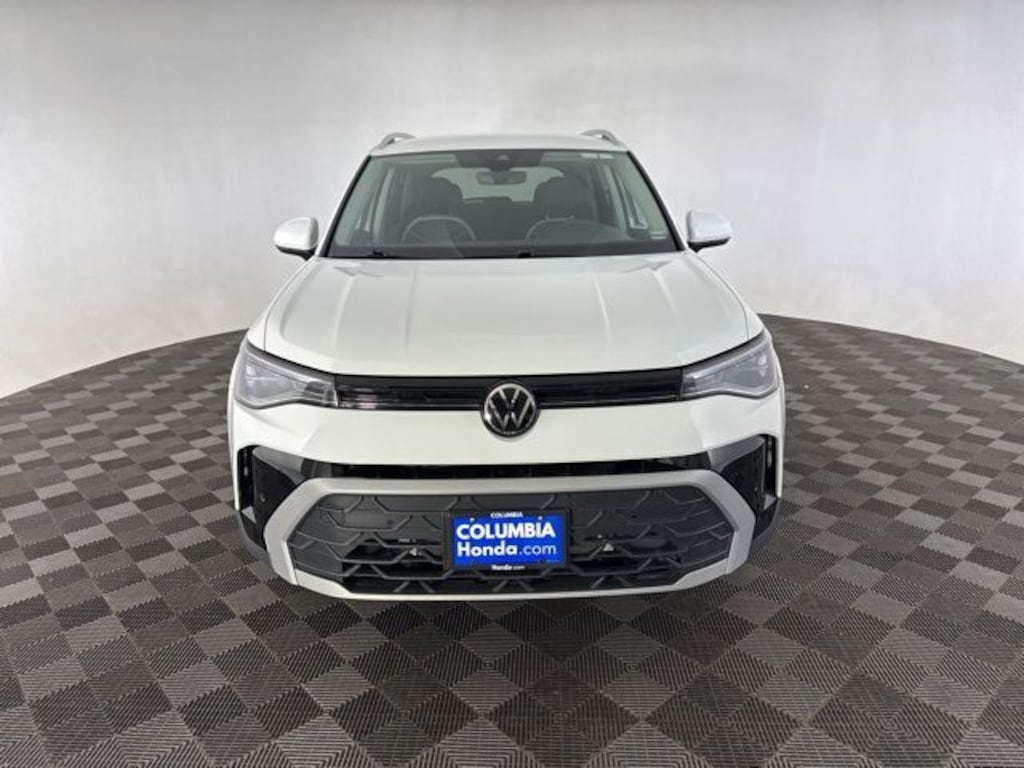 Used 2025 Volkswagen Taos 1.5T SE SUV