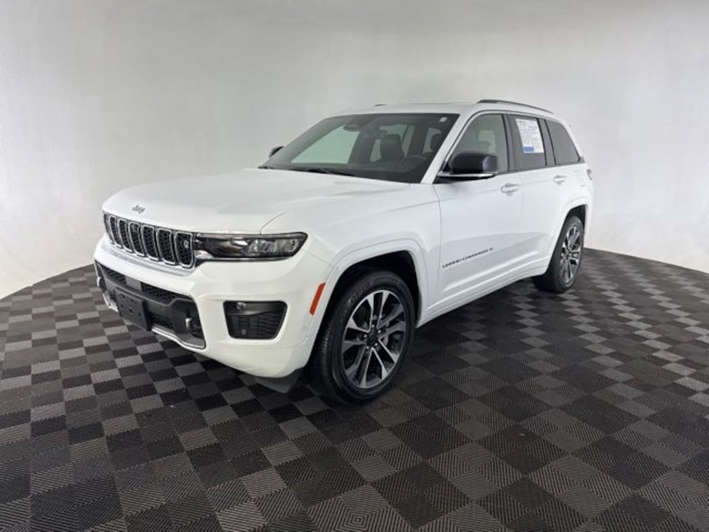 Used 2023 Jeep Grand Cherokee Overland SUV