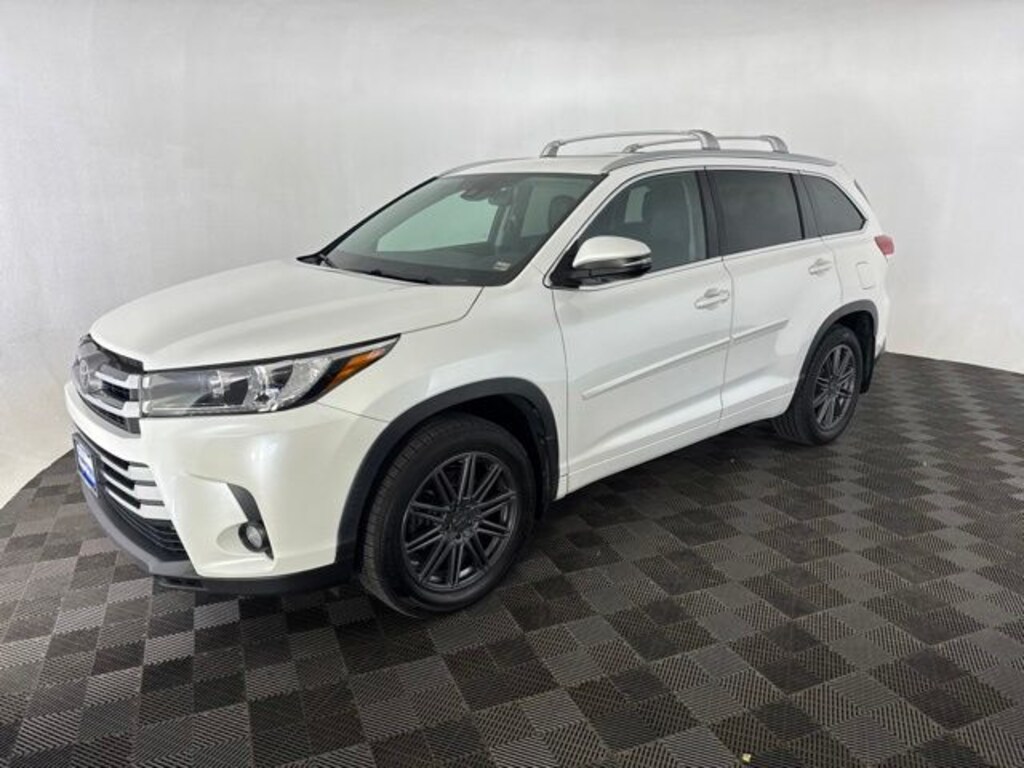 Used 2017 Toyota Highlander Limited SUV