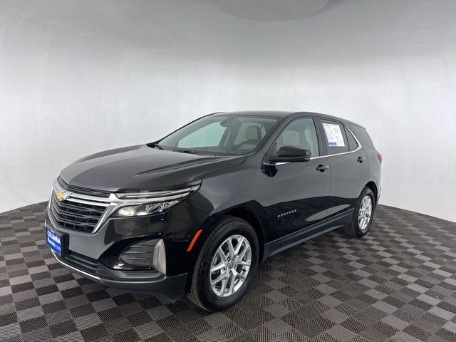2024 Chevrolet Equinox LT photo 3