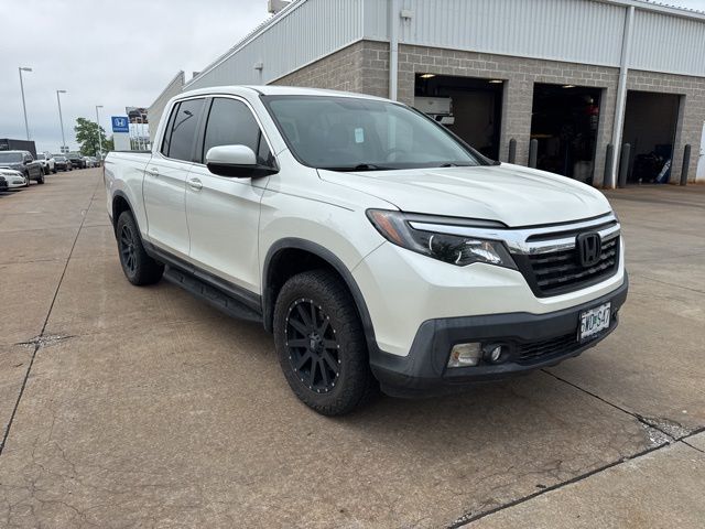 2017 Honda Ridgeline RTL photo 3
