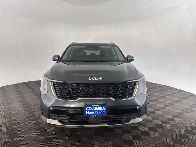 2024 Kia Sorento S photo 2