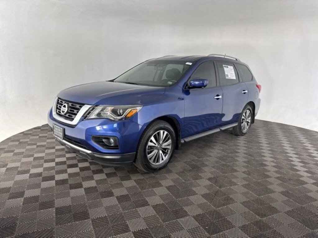 Used 2017 Nissan Pathfinder SL SUV