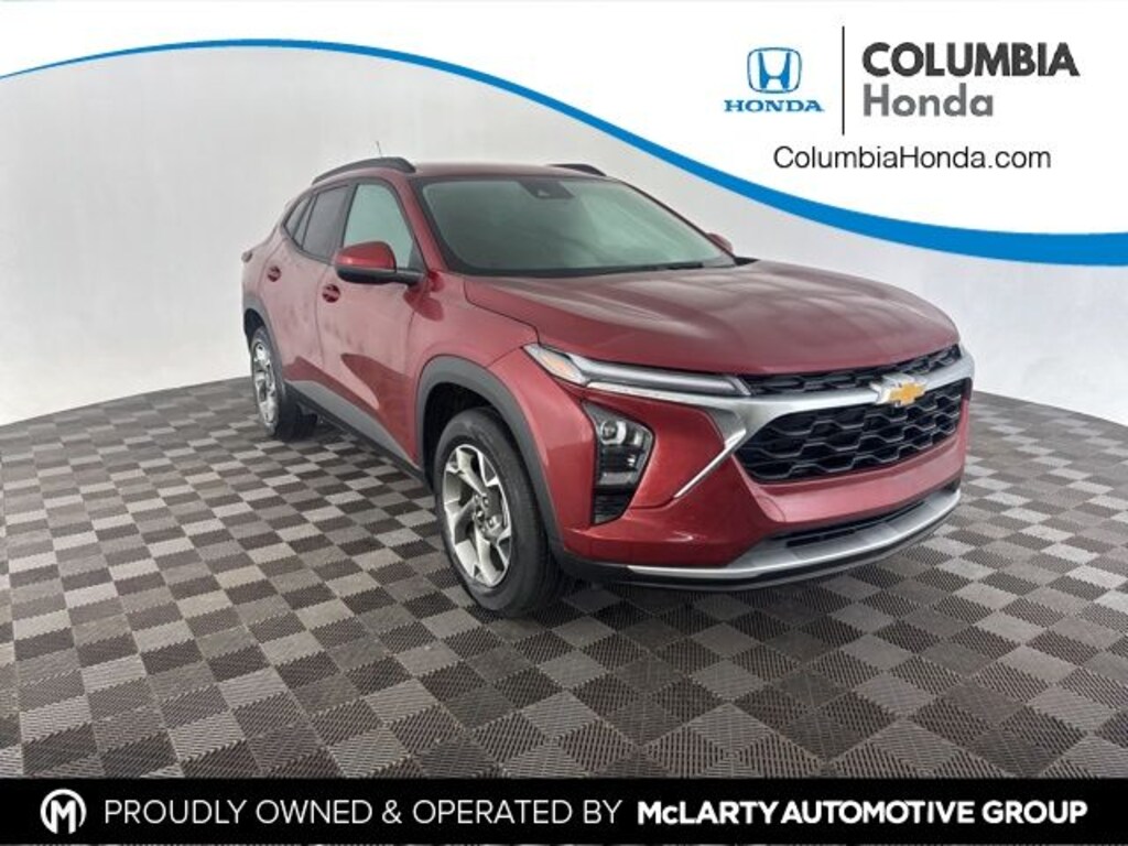 Used 2025 Chevrolet Trax LT SUV