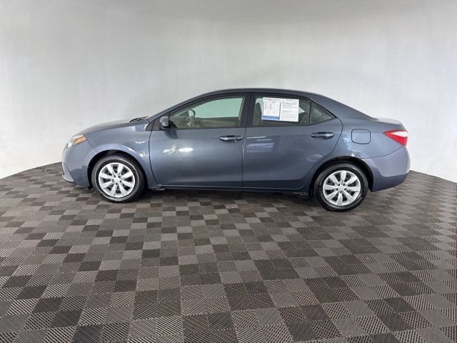 2014 Toyota Corolla LE photo 3
