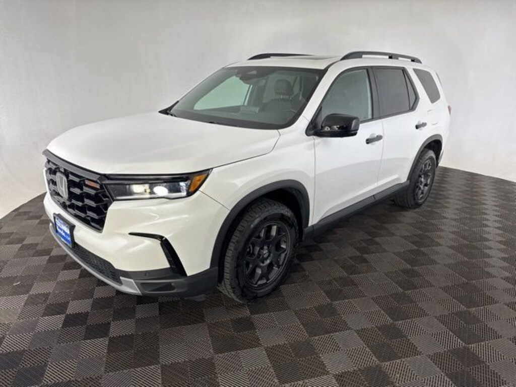Certified 2025 Honda Pilot TrailSport SUV