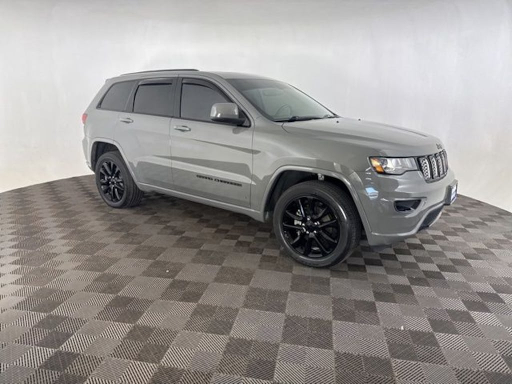 Used 2020 Jeep Grand Cherokee Altitude SUV