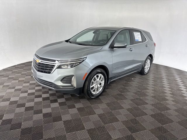 2023 Chevrolet Equinox LT photo 3