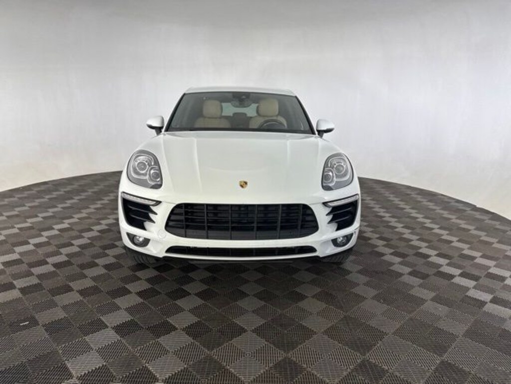 Used 2018 Porsche Macan Base SUV