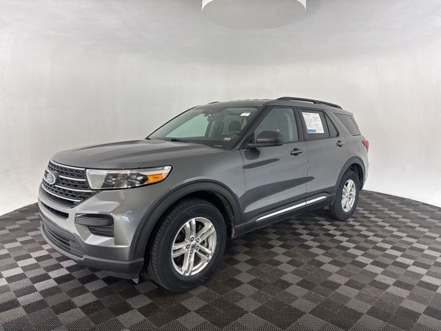 2022 Ford Explorer XLT photo 3